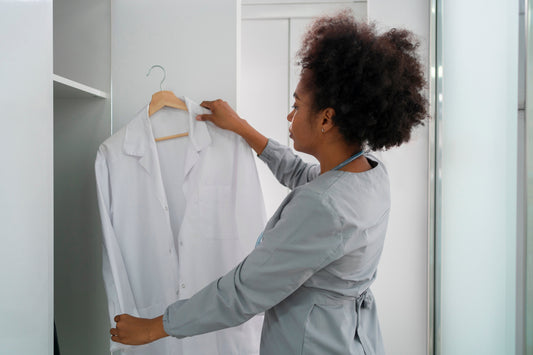 LAB COAT CARE: THE DOS, DONTS AND HOWS.