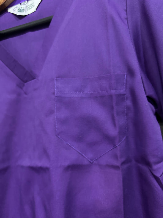 CLEARANCE - Scrub Top 046